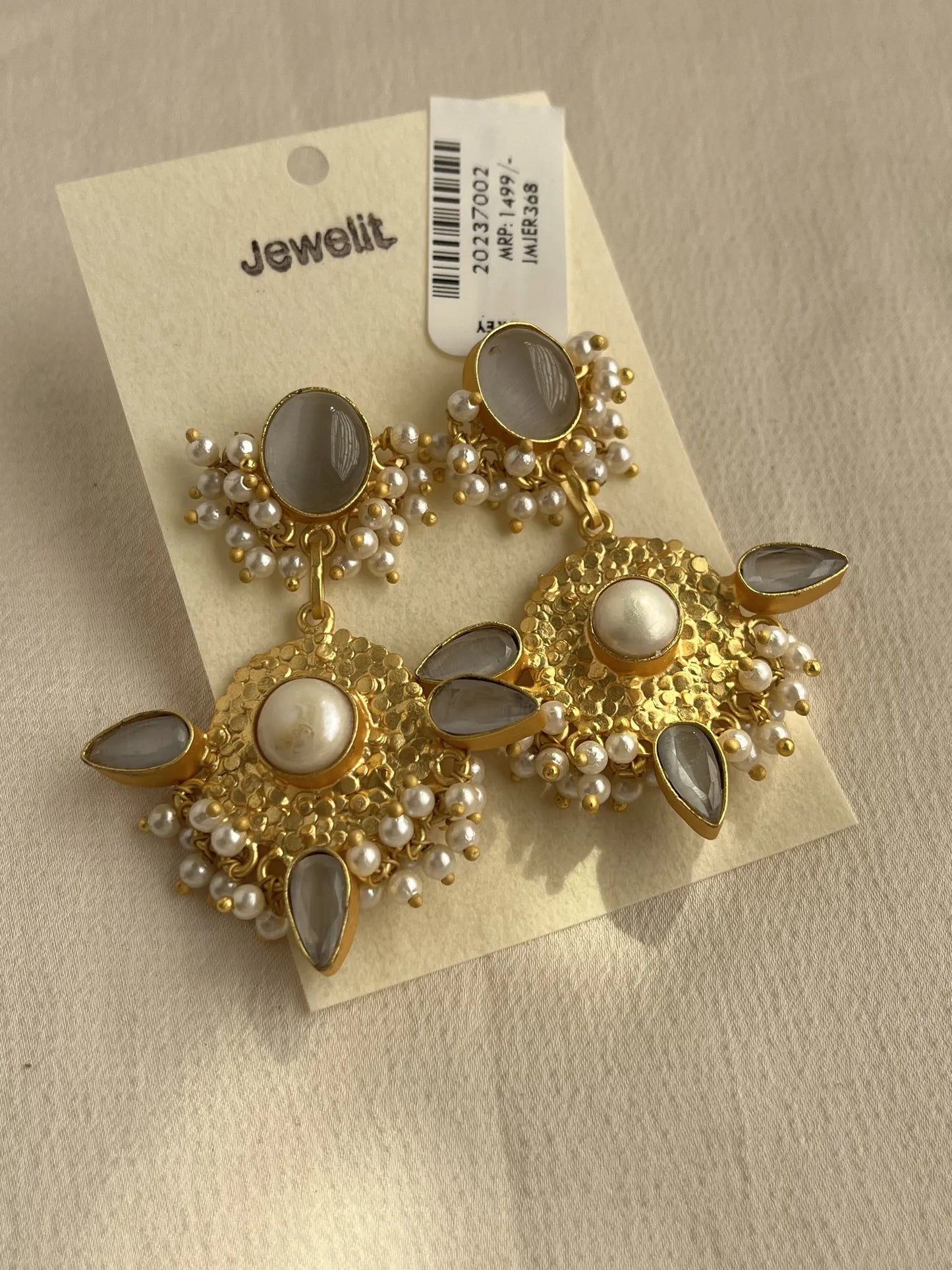 Gold Spirited 18K Plated Contemporary Earrings 10062