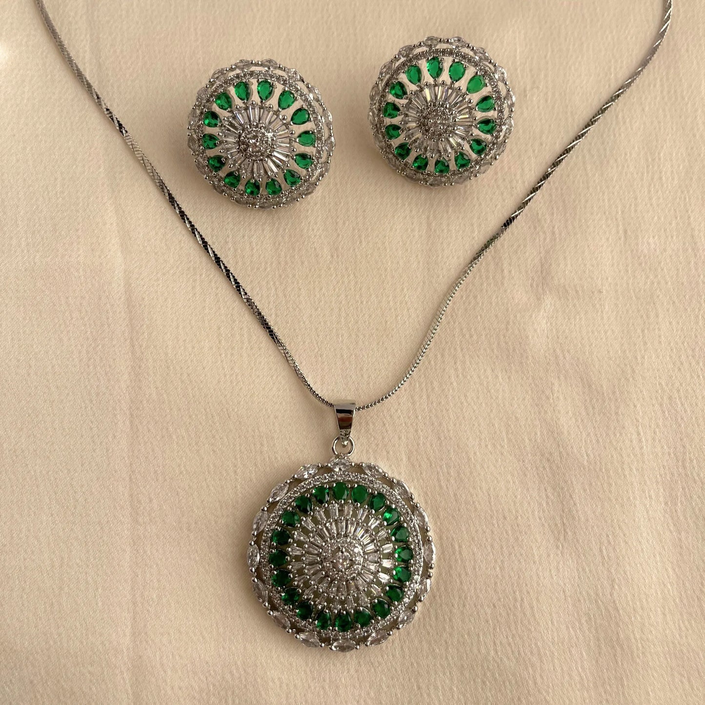 Green Stone CZ Pendant Set With Chain 10007