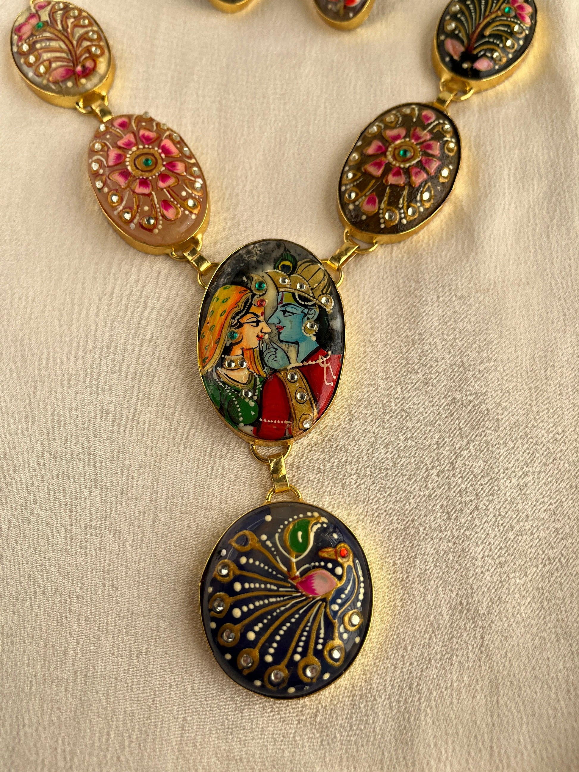 Gold Spirited 18K Plated Contemporary Necklace Set 10003 - Jewelit