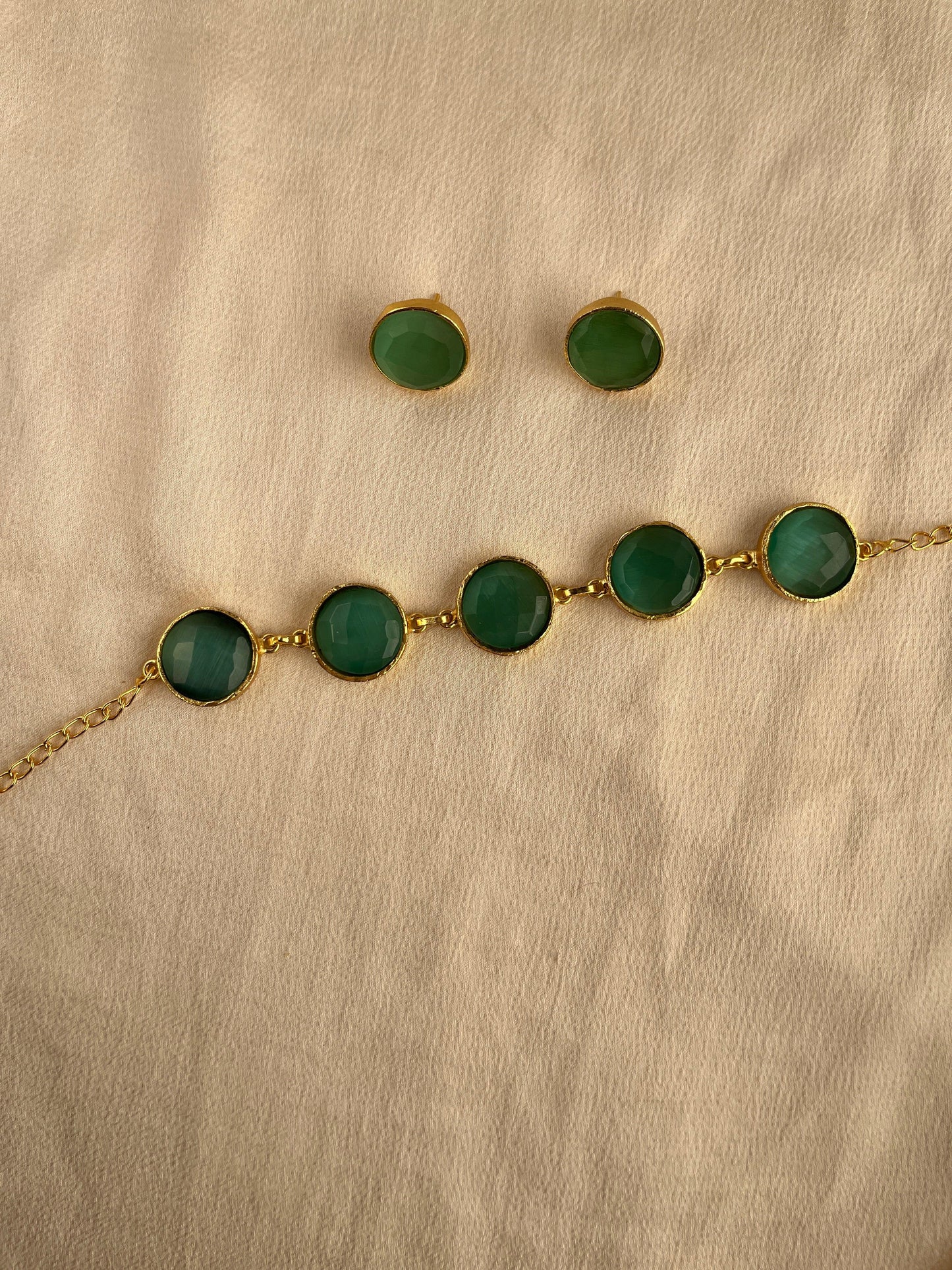 Gold Spirited 18K Plated Contemporary Necklace Set 10004 - Jewelit