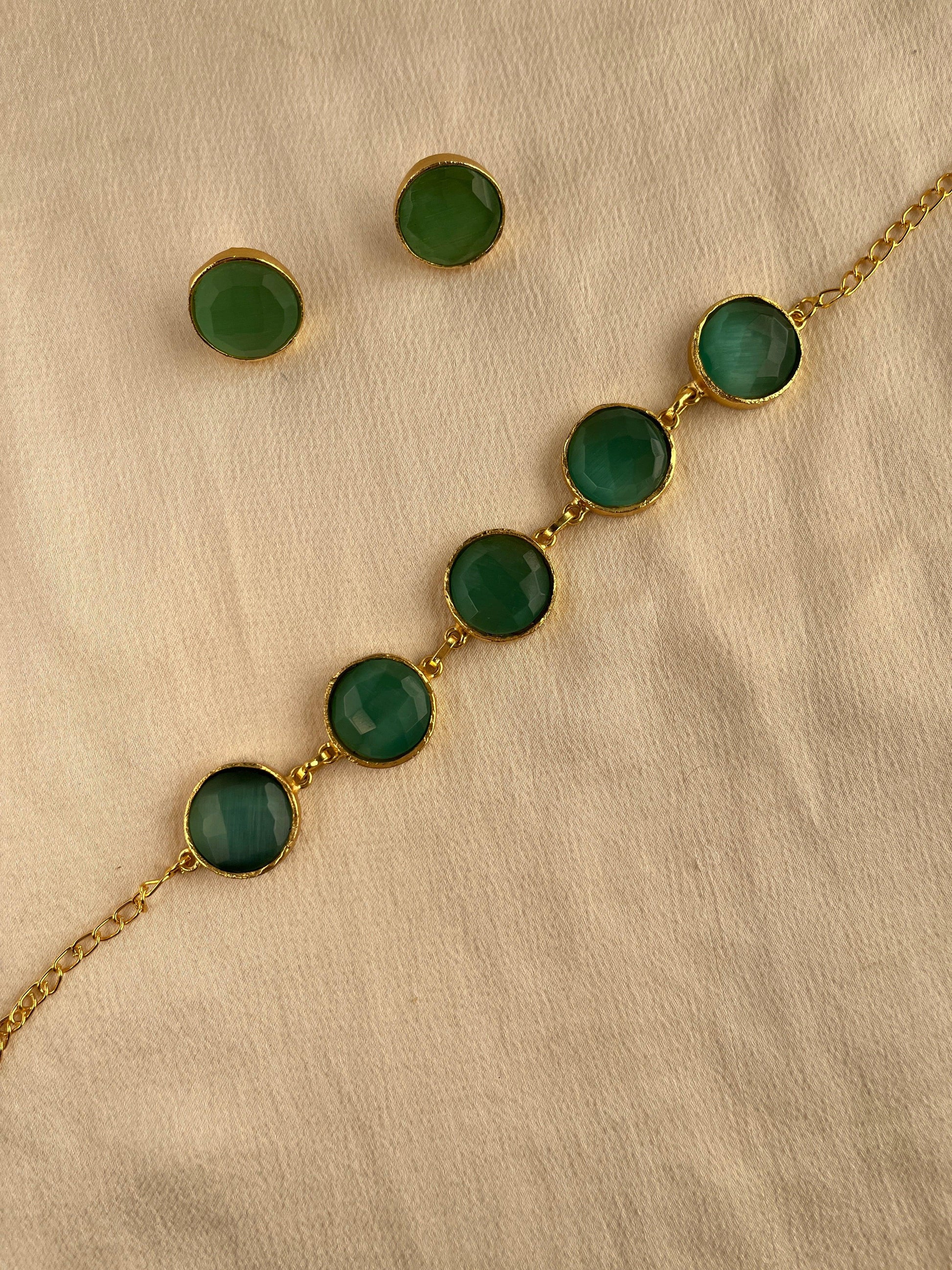 Gold Spirited 18K Plated Contemporary Necklace Set 10004 - Jewelit
