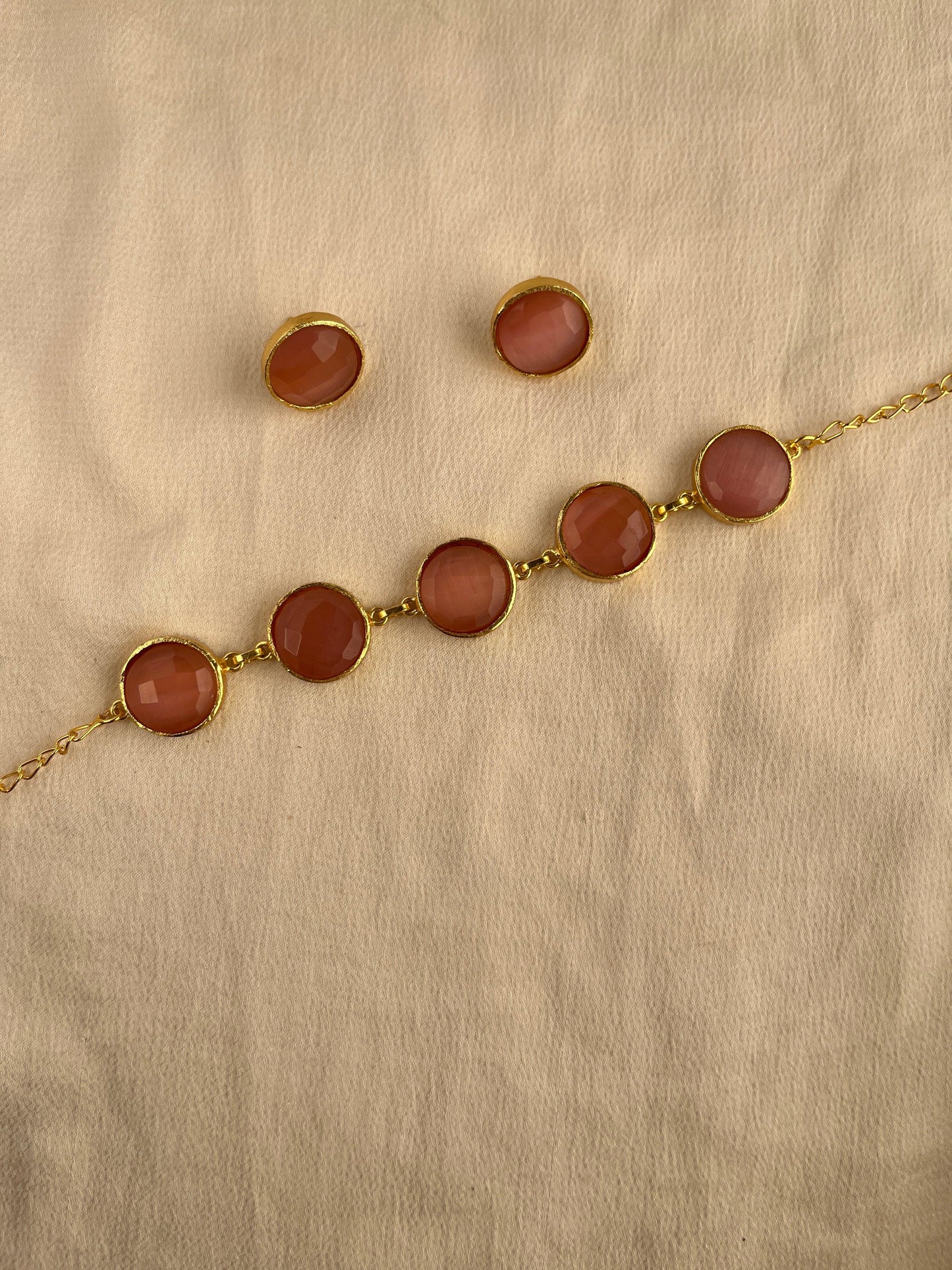 Gold Spirited 18K Plated Contemporary Necklace Set 10004 - Jewelit
