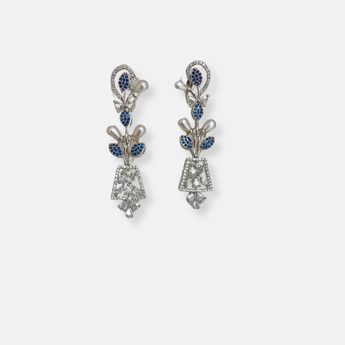 Sapphire Cubic Zirconia Necklace Set With Oblong Pearls