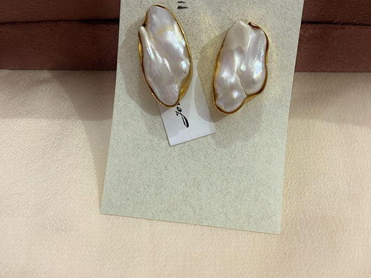 Gold Spirited 18K Plated Contemporary Earrings  10042