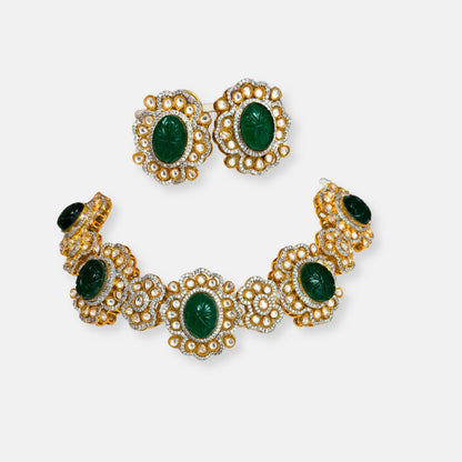Tyaani Kundan Emerald Necklace Set With Stud Earrings