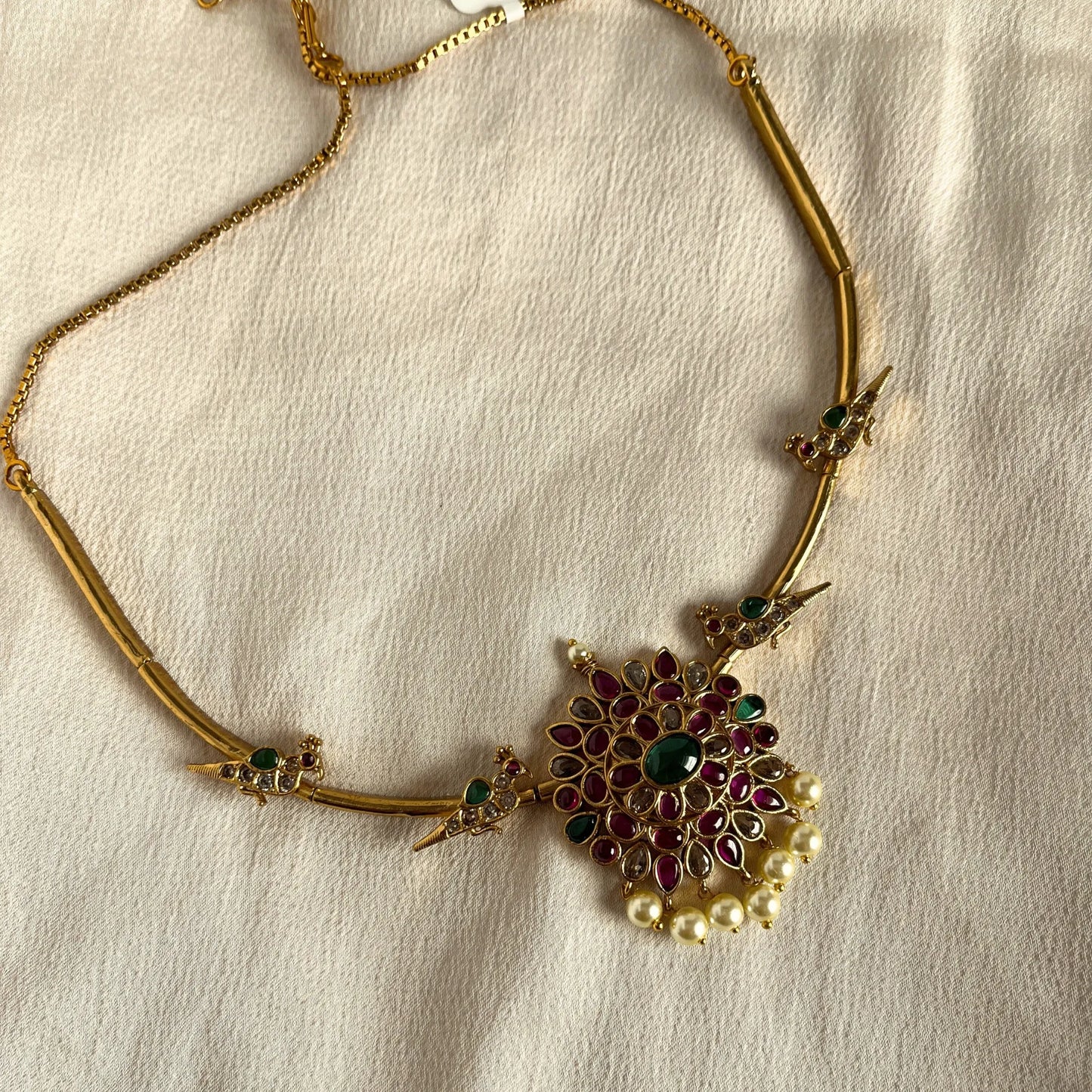 Gold Plated Temple Hasli Necklace Set Without Earrings 10007