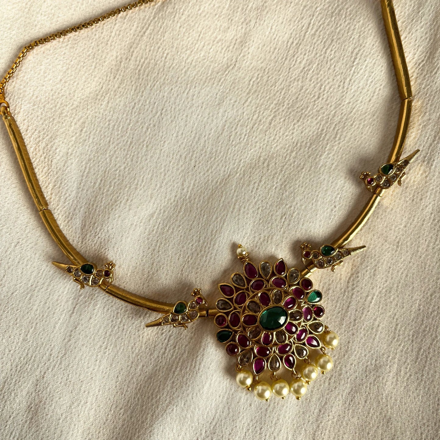 Gold Plated Temple Hasli Necklace Set Without Earrings 10007